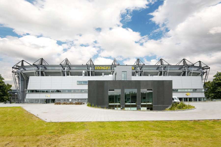 Stilvoller Anbau aus Stahl, Brøndby Stadion 30, 2605 Brøndby